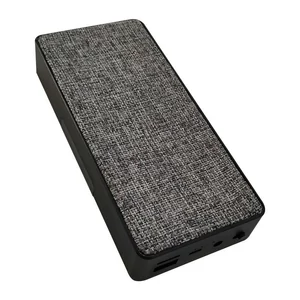 8000 mAh powerbank hangszóróval