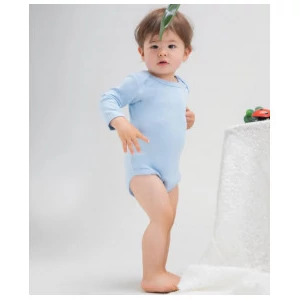 Babybugz organikus hosszú ujjú rugdalózó